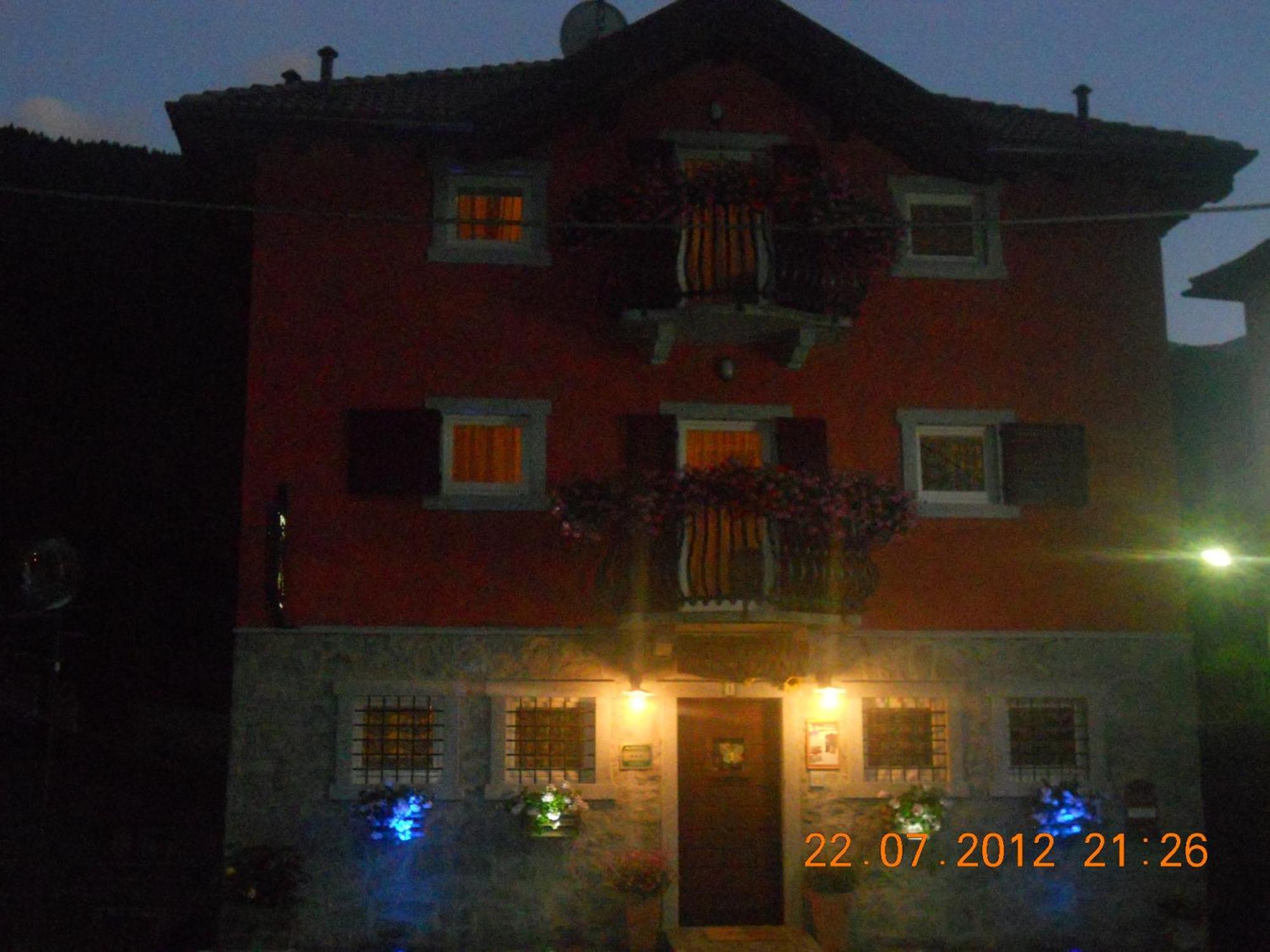 Garni La Genziana 3* Temù